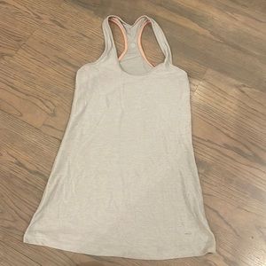 Lululemon cool racerback size 4